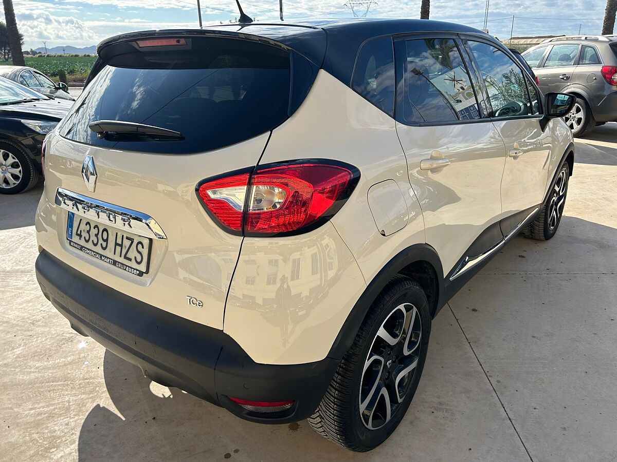 RENAULT CAPTUR ZEN 1.2 TCE AUTO SPANISH LHD IN SPAIN 75000 MILES SUPERB 2014